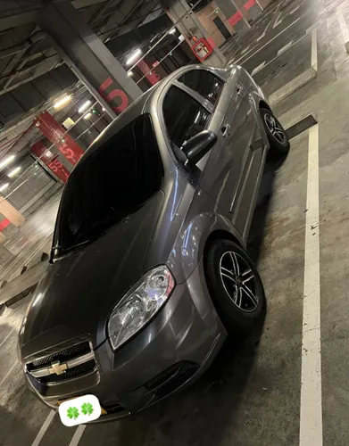 Chevrolet Aveo emotion sedan 2013