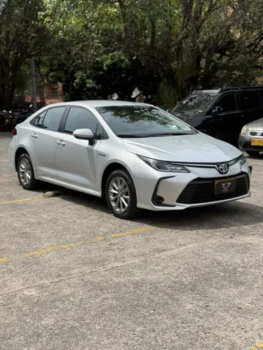 TOYOTA COROLLA XLI HYBRID