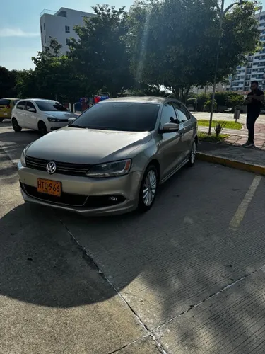Volkswagen New Jetta 2014