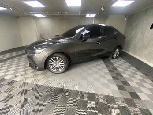Mazda 2 1.5 Grand Touring Lx Sedan