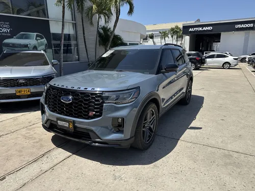 FORD EXPLORER ST AT 3.0 4X4
