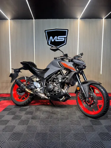 YAMAHA MT 03