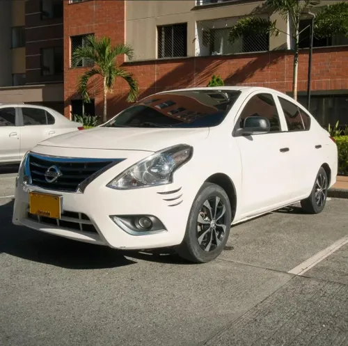 Nissan Versa Drive 2019