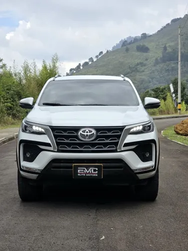 Toyota Fortuner 2.4 Diesel 2023