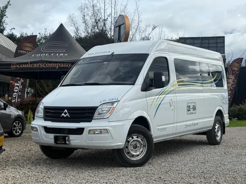 MAXUS V80 LWB 2.5 TURBO DIÉSEL 15 PASAJEROS