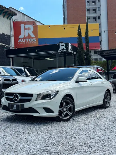 MERCEDES-BENZ CLA 200 2015