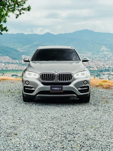 BMW X6 50i XDRIVE