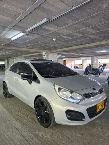 Kia rio ub