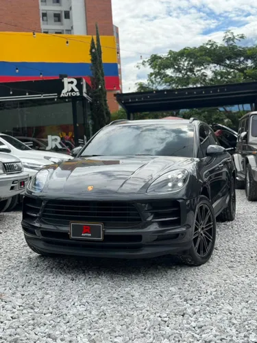 PORSCHE MACAN WAGON 2020