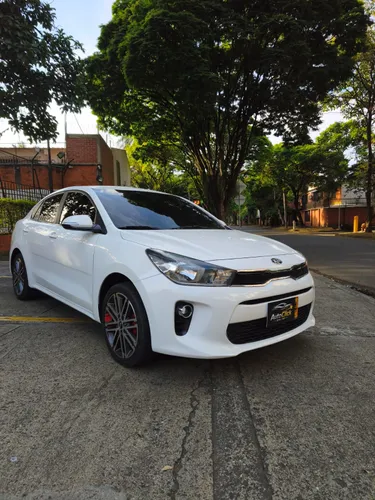Kia Rio Vibrant Modelo 2021