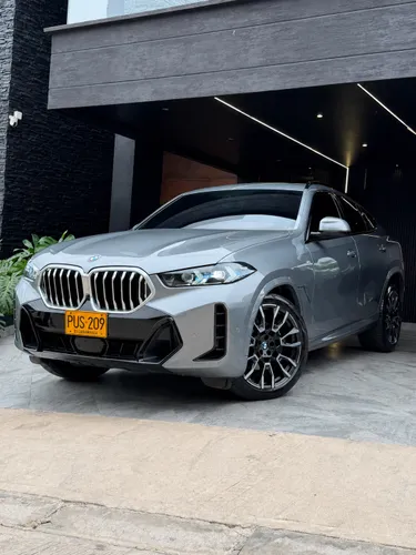 BMW x6 40i híbrida 2025 paquete m híbrida único dueo