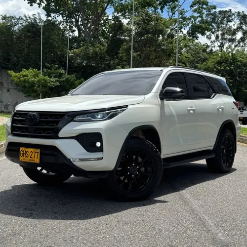 Toyota Fortuner SR 2021 2.4 Diesel 4x2
