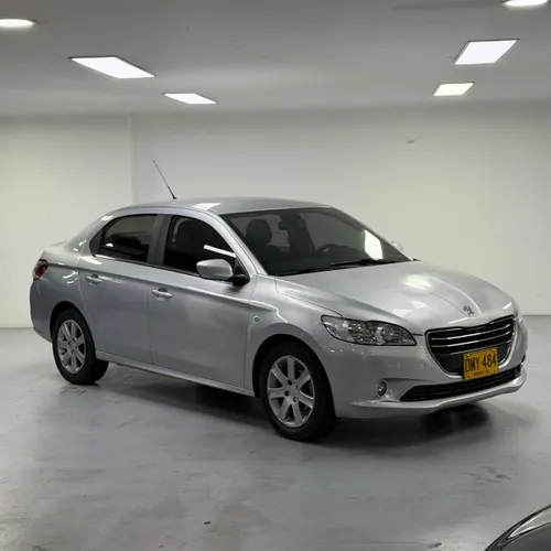PEUGEOT 301 ALLURE MT 1600CC 4P TD MODELO 2017
