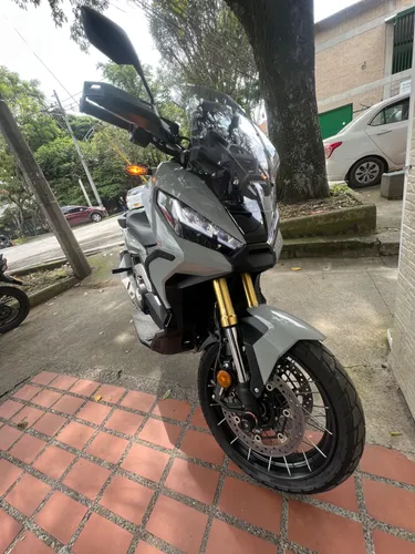 Honda XADV-750
