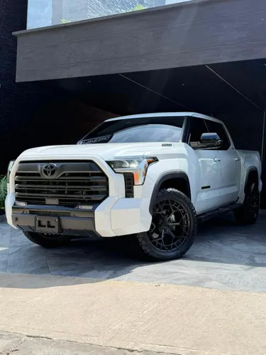 Toyota Tundra limited HIBRIDA 2026