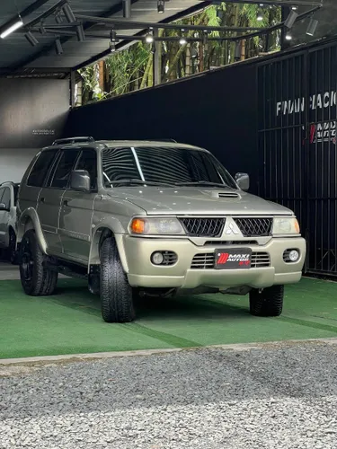 MITSUBISHI NATIVA 2.8 L 4X4