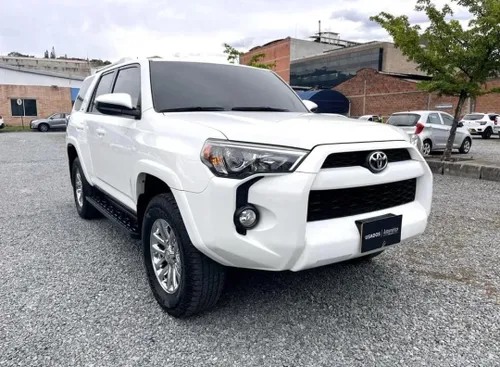Toyota 4Runner SR5 2019