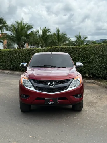 MAZDA BT 50  PROFESSIONAL  2015  3.2  DIÉSEL  4x4  AUTOMÁTICO