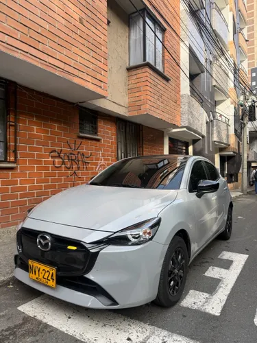 Mazda 2 Touring 2025