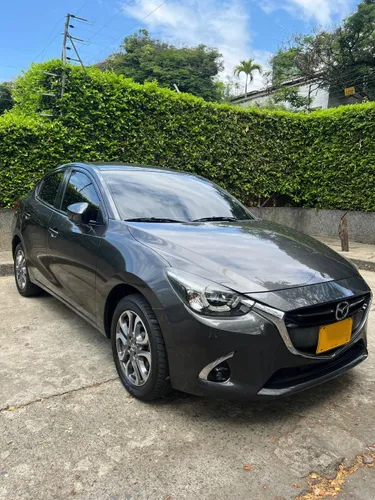 Mazda 2 Grand Touring LX Sedan 2020