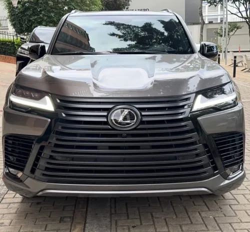 Lexus lx 700h