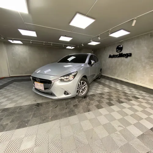 MAZDA 2 GRAND TOURING LX AT- 2019