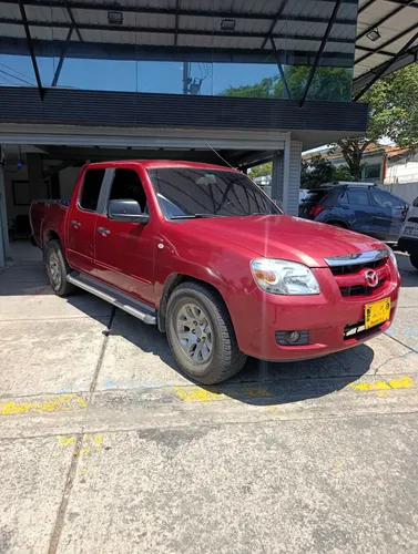 Mazda BT-50 Doble Cabina Roja 2009