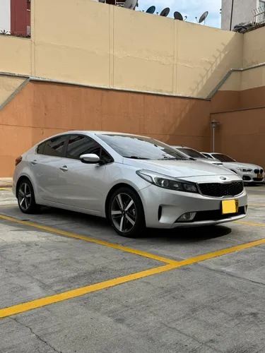 Kia Cerato Pro SX 2017 AT - Segunda generación