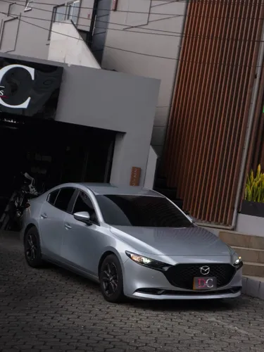 Mazda 3 Touring AT 2020