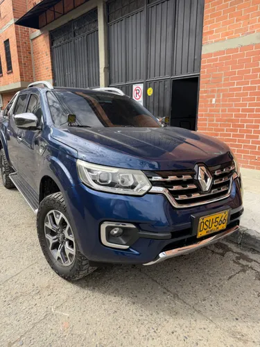 Se vende Renault Alaskan