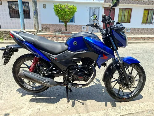 SE VENDE CB 125 F  2023 EXCELENTE ESTADOUNICO DUEO  NEGOCIABLES