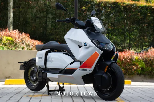 BMW CE 04 2023