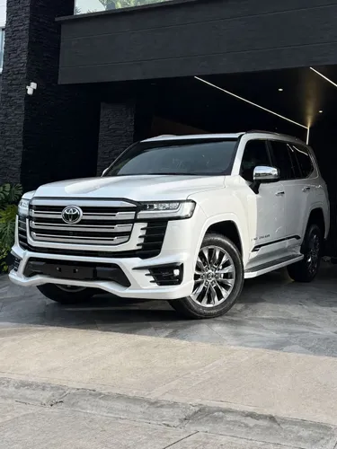 Toyota sahara LC 300 VXR AEROKIT 2025