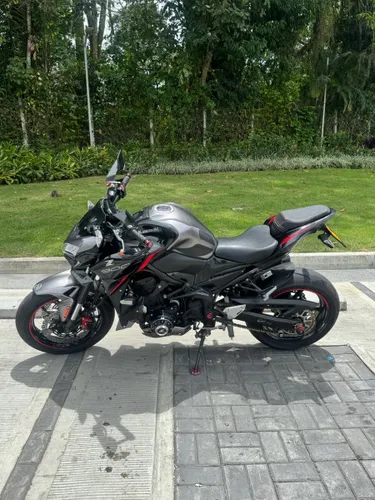 Kawasaki Z900 2023