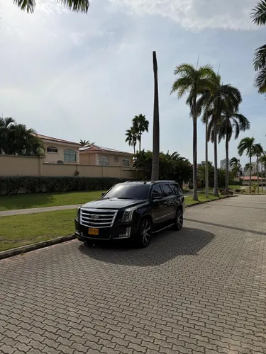 CADILLAC ESCALADE