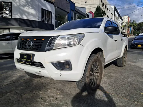 Nissan frontier np300 4x4 diesel info 3136614176