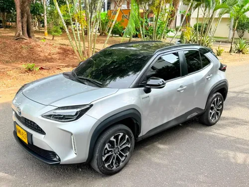 Toyota Cross Yaris  XLS