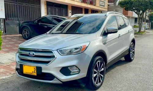 FORD ESCAPE TITANIUM 4x4 2017