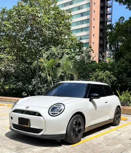 MINI COOPER SE 2024
