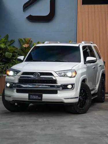 TOYOTA 4RUNNER LIMITED 4.0 2015