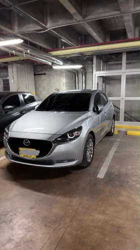 Mazda 2 Touring sedan 2024