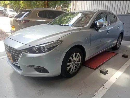 Mazda 3 Touring 2018