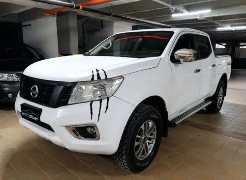 NISSAN NP300 FRONTIER 2018 Diesel 4x4 excelente estado