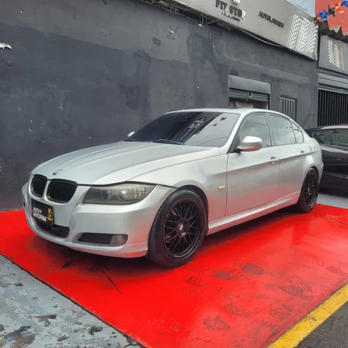 BMW 320 D Modelo 2011