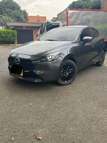 Mazda 2 Grand Touring AT - Modelo 2026