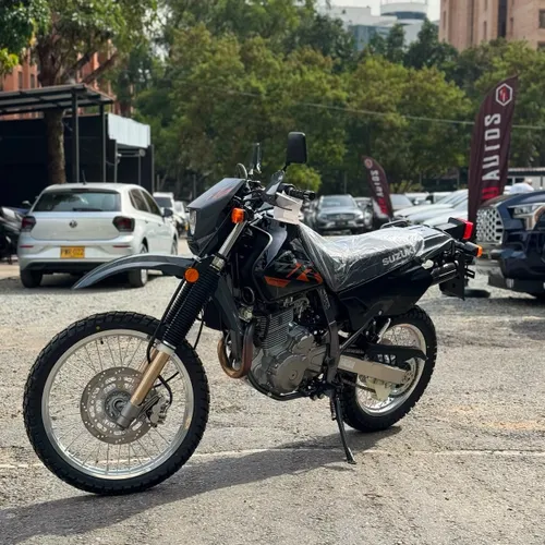 SUZUKI DR 650 2026