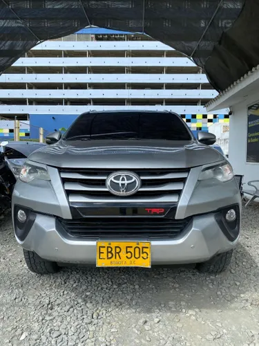 Toyota Fortuner 2.7 Gasolina 2018  SUV Familiar Potente y Confiable