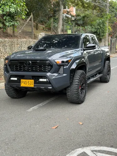 TOYOTA TACOMA TRD SPORT B2 2025