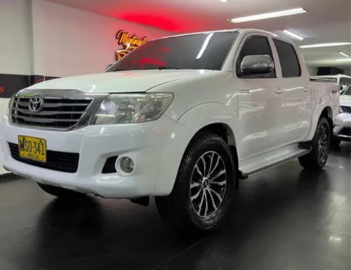 Toyota Hilux 2013 4×4