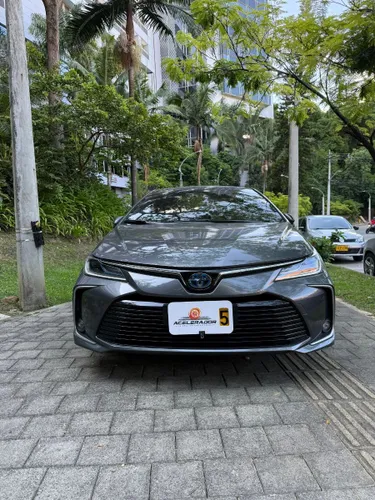 Toyota Corolla híbrido seg hibrido